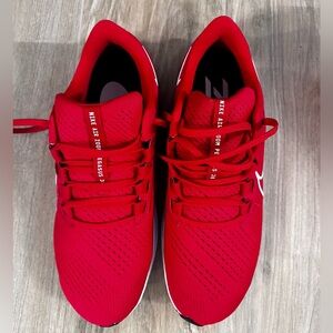 Like New - Men’s Nike Air Zoom Pegasus